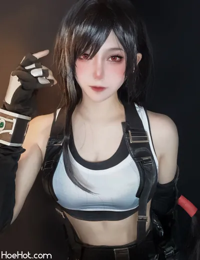 Aveline Tetsuya - Tifa nude cosplay leaked 103789