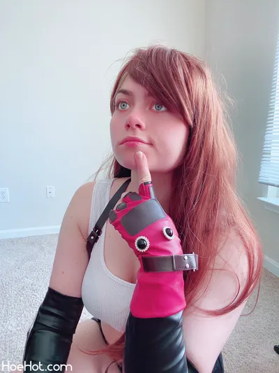 Linneas Life - Tifa nude cosplay leaked 171979