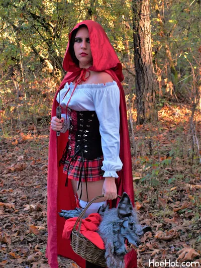 Red Riding Hood, Wolf Hunter nude cosplay leaked 387456