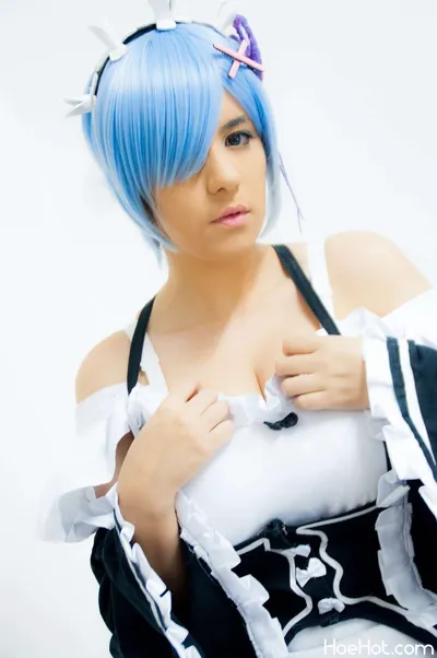 Laura Pyon - Rem nude cosplay leaked 481891