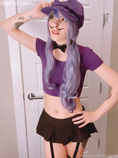 Waluigi - 2 versions nude cosplay leaked 52978