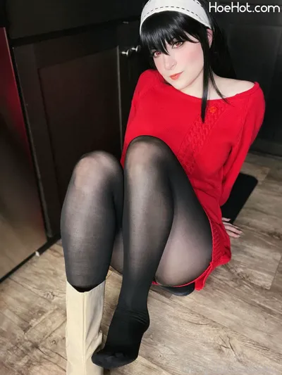 Hiso Neko - Drunk Yor nude cosplay leaked 332027