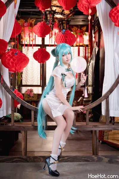 Ely - Miku nude cosplay leaked 447477