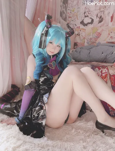 [習呆呆] Little Devil Miku nude cosplay leaked 531084