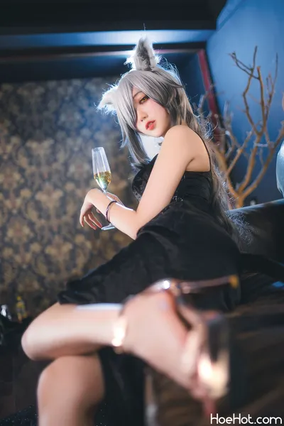 周叽是可爱兔兔 Vol.007 一周年礼服 nude cosplay leaked 627433