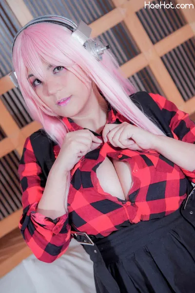 Laura Pyon - Sonico nude cosplay leaked 483068