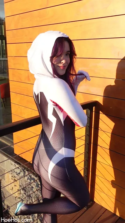 The Mishkabear - Spider-Gwen nude cosplay leaked 32181