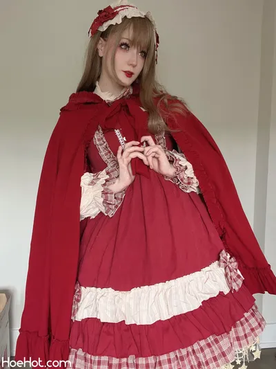 Satin Stars - Red Riding Hood nude cosplay leaked 251703