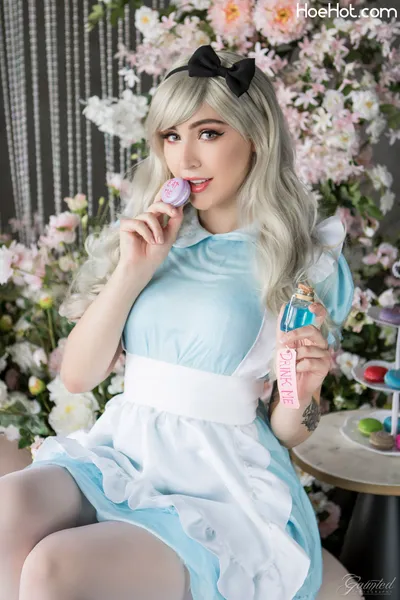 Luxlo - Alice nude cosplay leaked 200907