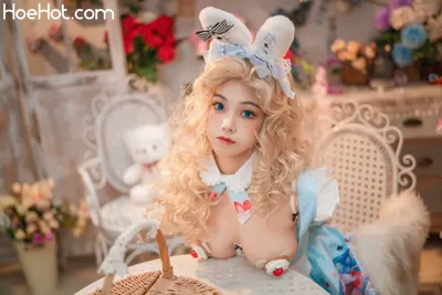 Mizhi Mao - Alice nude cosplay leaked 199201