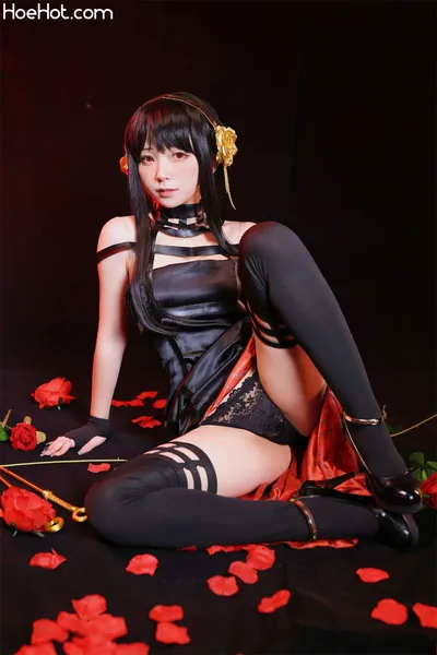 约尔太太 - Yor Forger nude cosplay leaked 270491