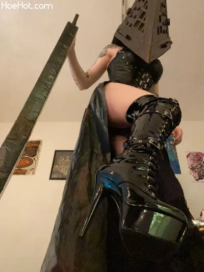 Amber the Valkyrie - Pyramid Head nude cosplay leaked 132804