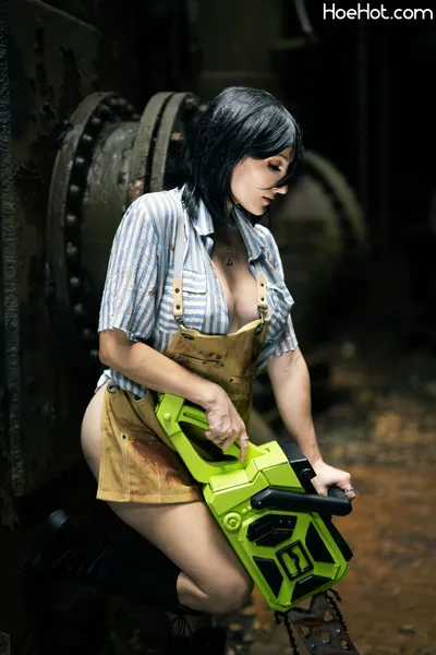 Holly Wolf - Leatherface nude cosplay leaked 213262