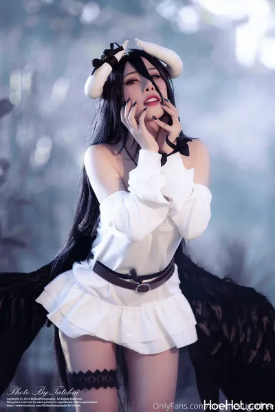 ArmoneSugar - Albedo nude cosplay leaked 32024