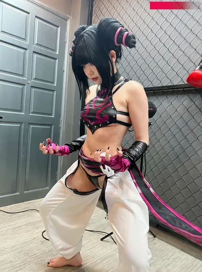 ZinieQ - Juri Han nude cosplay leaked 17279