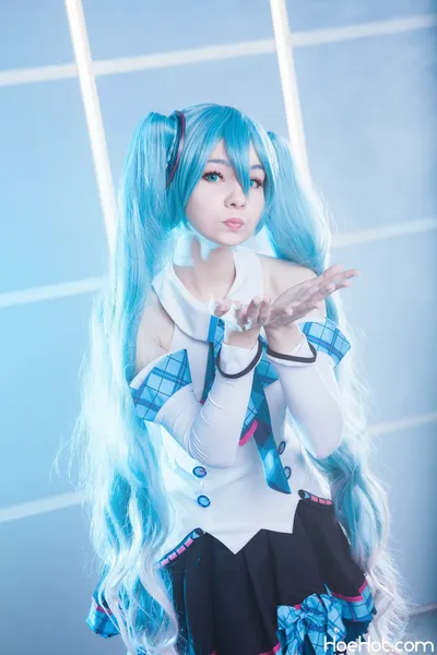 Penkarui - Miku nude cosplay leaked 463897