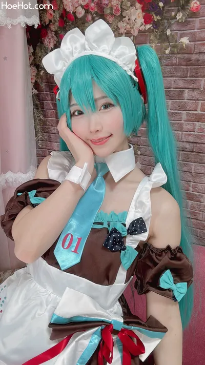 Kururun Kurasaka - Maid Miku nude cosplay leaked 47452