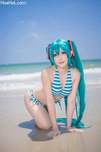 Lightcos - Miku Bikini nude cosplay leaked 323655