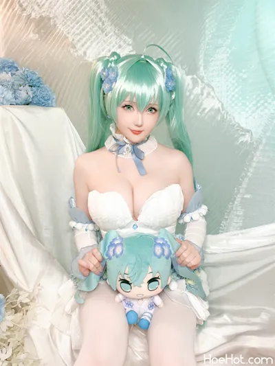 星之迟迟 初音未来粉蝶花精灵 Small nude cosplay leaked 31512