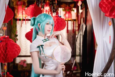 Ely - Miku nude cosplay leaked 447490