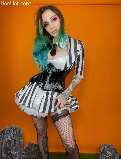 Kayla Erin - Beetlejuice nude cosplay leaked 549117