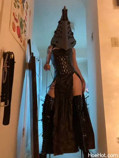 Amber the Valkyrie - Pyramid Head nude cosplay leaked 132802