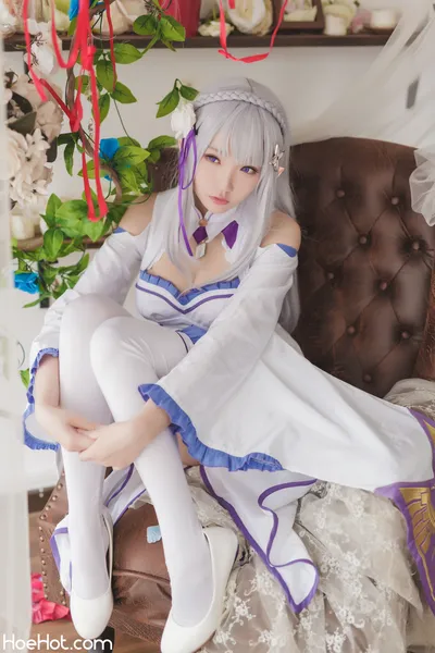 [瓜希酱]  艾米莉亚 nude cosplay leaked 518852