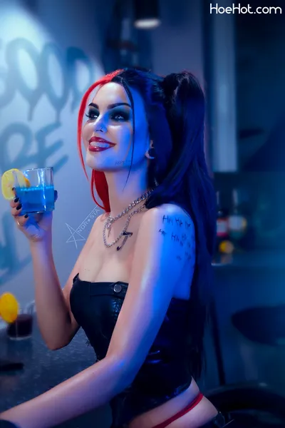 Andrasta - Harley Quinn Bad Girl in the Bar nude cosplay leaked 580856