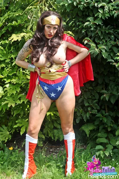 Yuffie Yulan - Wonder Woman nude cosplay leaked 189111