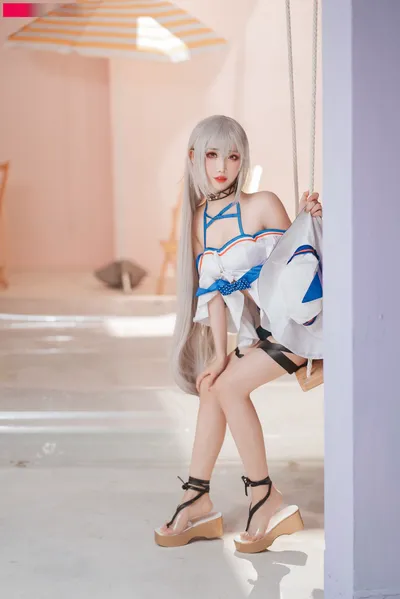 面饼仙儿 - 斯卡蒂泳装 nude cosplay leaked 9594