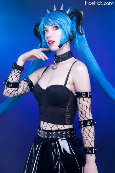 Morgan Le Foy - Punk Miku nude cosplay leaked 67809