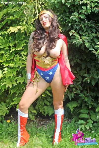 Yuffie Yulan - Wonder Woman nude cosplay leaked 189102