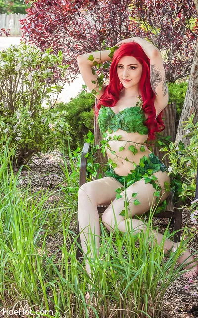 Luxlo - Poison Ivy nude cosplay leaked 611771