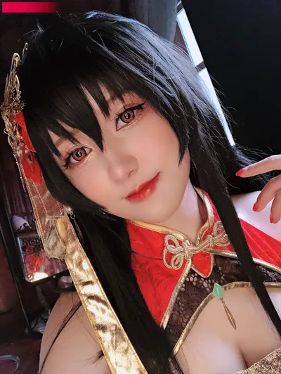 Xiaoying - Taihou nude cosplay leaked 18351