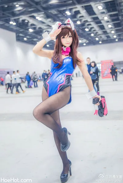 只是简言 - D.Va 泳装 nude cosplay leaked 485664