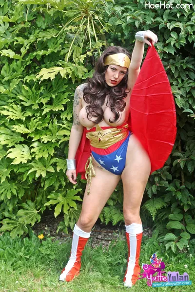 Yuffie Yulan - Wonder Woman nude cosplay leaked 189110