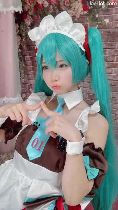 Kururun Kurasaka - Maid Miku nude cosplay leaked 47440