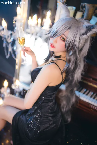 周叽是可爱兔兔 Vol.007 一周年礼服 nude cosplay leaked 627458