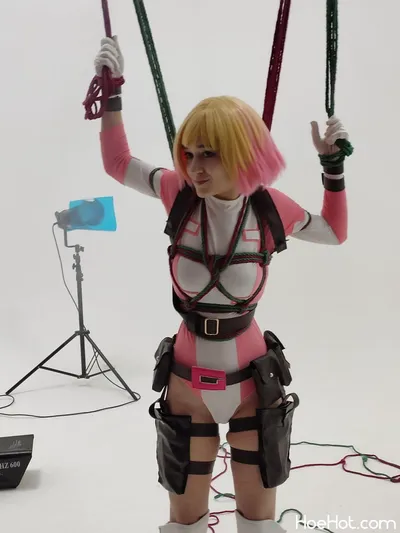 Donnaloli - Gwenpool nude cosplay leaked 596605