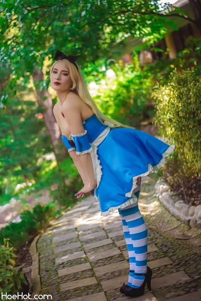 Atina - Alice nude cosplay leaked 310289