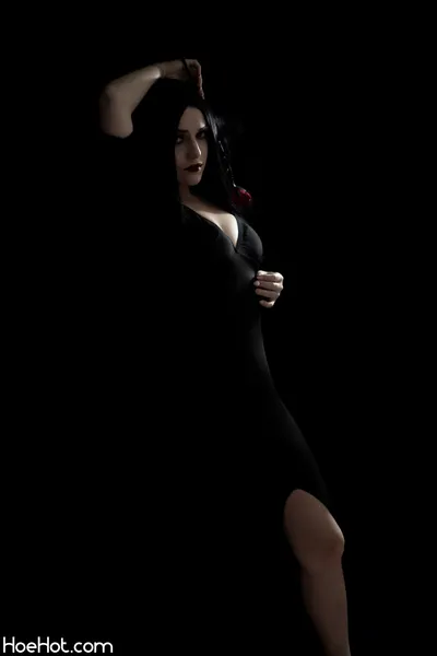 Shanny - Morticia nude cosplay leaked 252335