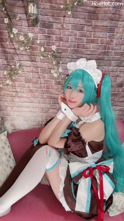 Kururun Kurasaka - Maid Miku nude cosplay leaked 47449