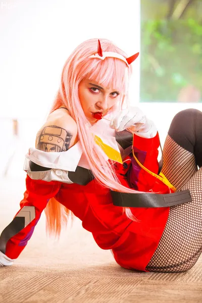 Poisonne - Zero Two nude cosplay leaked 371301