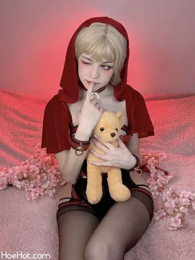 tenletters - little red riding hood nude cosplay leaked 275359