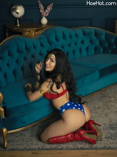 Lisa Mancini - Wonder Woman nude cosplay leaked 172397