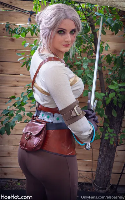 Ashley Barron - Ciri nude cosplay leaked 234509