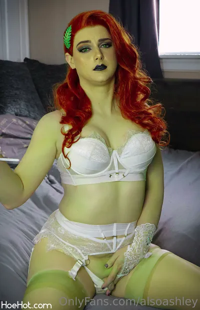 Ashley Barron - Poison Ivy bride nude cosplay leaked 224623