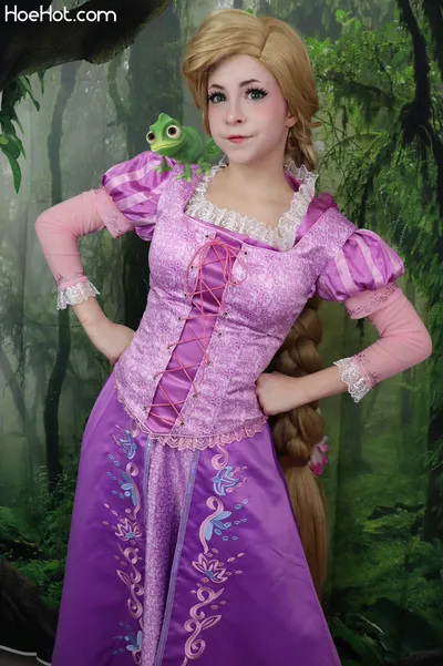 Melondoki - Rapunzel nude cosplay leaked 277801