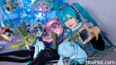 Saya Scarlet - Miku nude cosplay leaked 375536