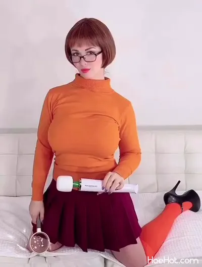 Larkin Love - Velma Dinkley nude cosplay leaked 536152